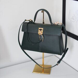 CAFUNE STANCE BAG IN DARK GREEN COLOR